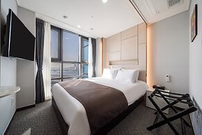 Griffin Bay Hotel
