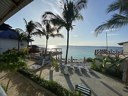Zenobia Beach Resort