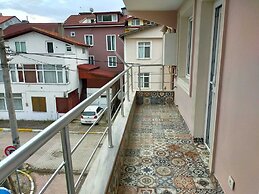 Baran Apart