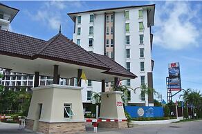 Ad Condominium Bang Saray F2 R205