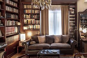 The Magnolia - Sophisticated Residence