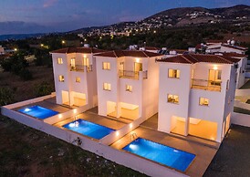 Sanders White Mountains - Nice Villa With Pool