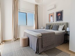 Sanders White Mountains - Smart Villa With Pool