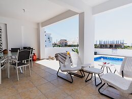 Sanders White Mountains - Smart Villa With Pool
