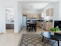 Sanders White Mountains - Smart Villa With Pool