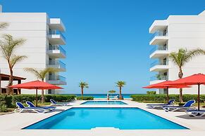 Tasteful Seaside Suite