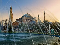 RENOVA OLD CiTY