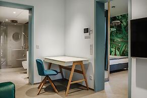 Brucklyn Suites