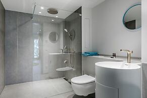 Brucklyn Suites