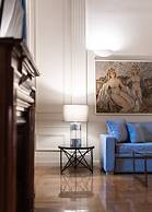 33 Solonos Suites