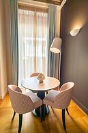 33 Solonos Suites