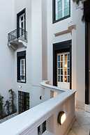 33 Solonos Suites