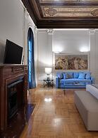 33 Solonos Suites