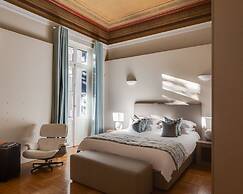33 Solonos Suites