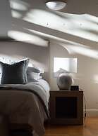 33 Solonos Suites