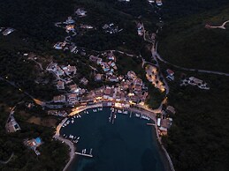 Agios Stefanos Bay - Villa Dimitris