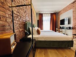 RUZ Hotels