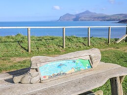 Bwthyn Cerrig Man