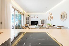 Stylish 3-bed Apt on La Cala Golf 15th Hole View