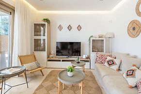 Stylish 3-bed Apt on La Cala Golf 15th Hole View