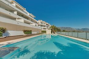 Stylish 3-bed Apt on La Cala Golf 15th Hole View