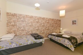 Dunstan House