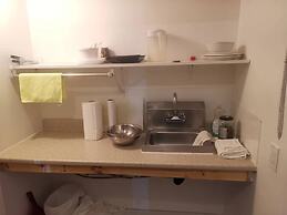 Dundurn Motel