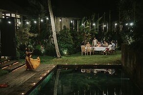 Bedulu Cliff Estate Ubud - Wood Side
