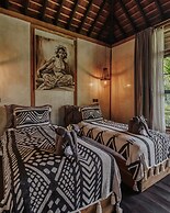 Exceptional 9BR Incredible Jungle View, River Access