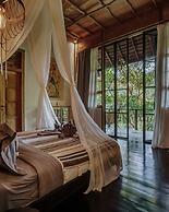 Exceptional 9BR Incredible Jungle View, River Access