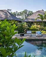 Exceptional 9BR Incredible Jungle View, River Access