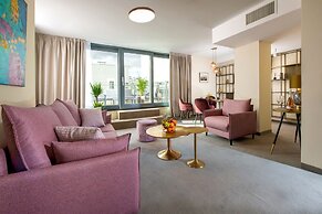 XERION HOTEL