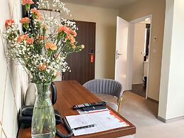 XERION HOTEL