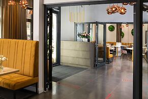 XERION HOTEL