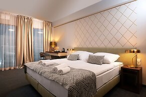 XERION HOTEL