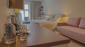 XERION HOTEL