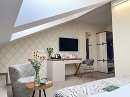 XERION HOTEL