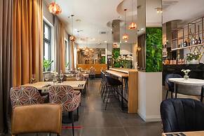 XERION HOTEL