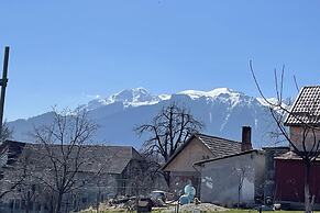 Stunning 4-bed Chalet in Bran With Superb Panorama