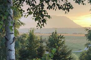 Stunning 4-bed Chalet in Bran With Superb Panorama