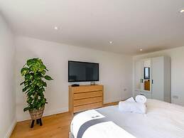 2-bed Modern Bungalow - Outstanding Country Views