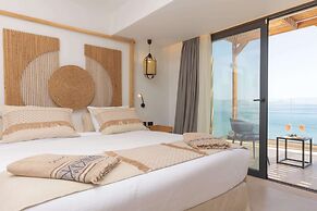 Cabana Blu Hotel & Suites