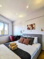 Phaedrus Living: Seaside Residence Lighthouse 70