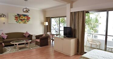 Jasmine Court Hotel