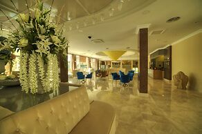 Jasmine Court Hotel