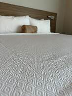Royal Delonix Hotel