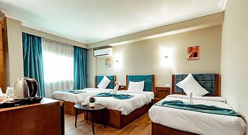 Pyramids Oasis Hotel