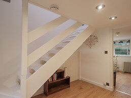 3 Dunrobin Street