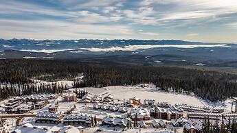 Chalet Monashee-brand New High End W/amazing Views