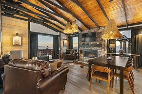 Chalet Monashee-brand New High End W/amazing Views